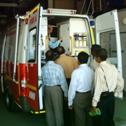 sri lankan health professionals undergo first responder training after 2004 tsunami